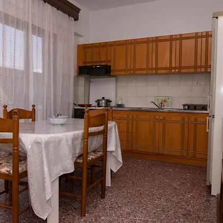 Vickys Family House Apartman